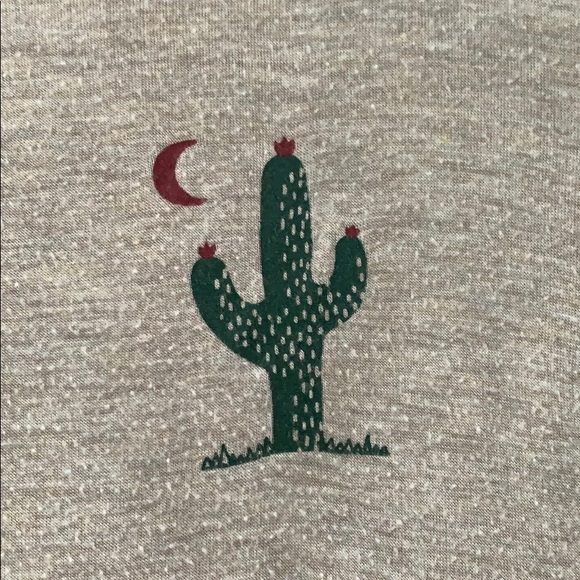 Cute soft t-shirt - Picture 2 of 4